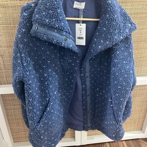 Cozy Blue Z supply Sherpa Jacket NWT